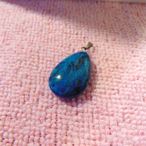 BEAUTIFUL TURQUOISE or LAPIS or ?? PENDANT with SILVER BAIL - Picture 4 of 5